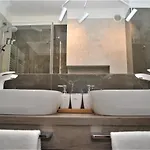 Apartment Mirage Classic