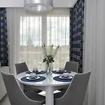 Mirage Classic Apartment *