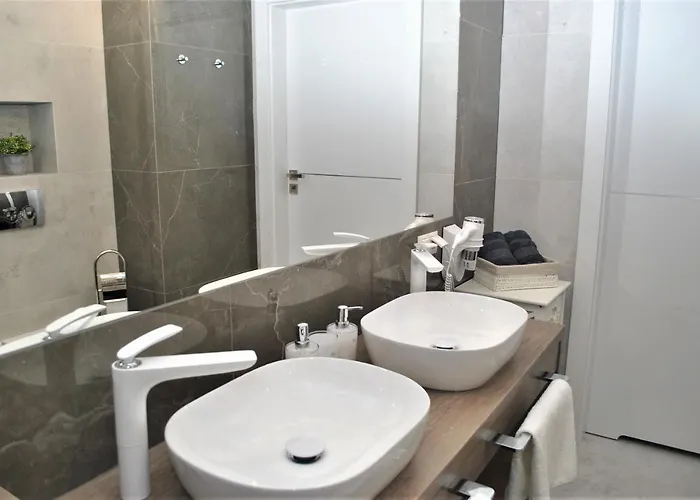 Apartment Mirage Classic Rewal